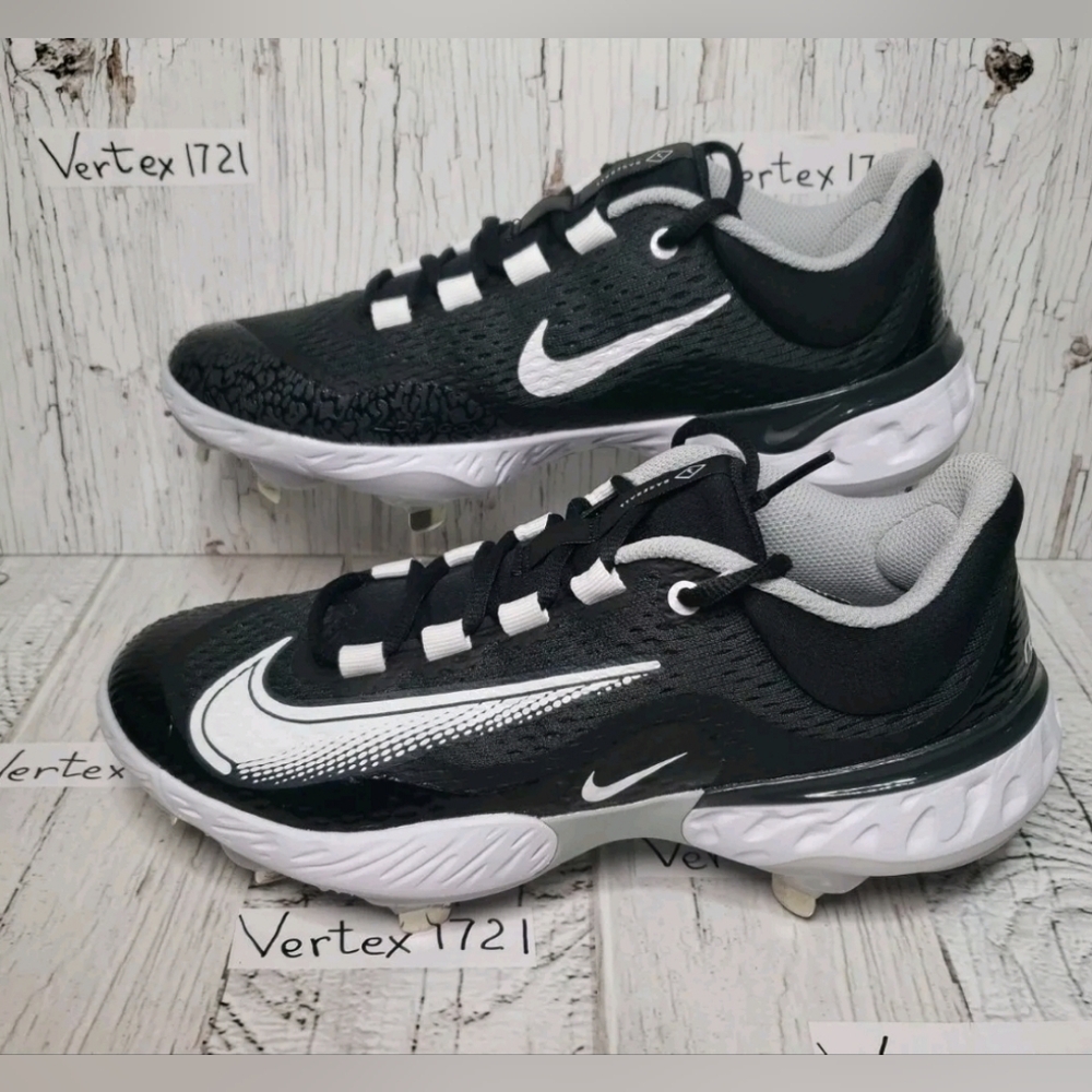 NEW Mens Black White Nike React Baseball Metal Cleats DJ6521-011 Trout Sz 7.5